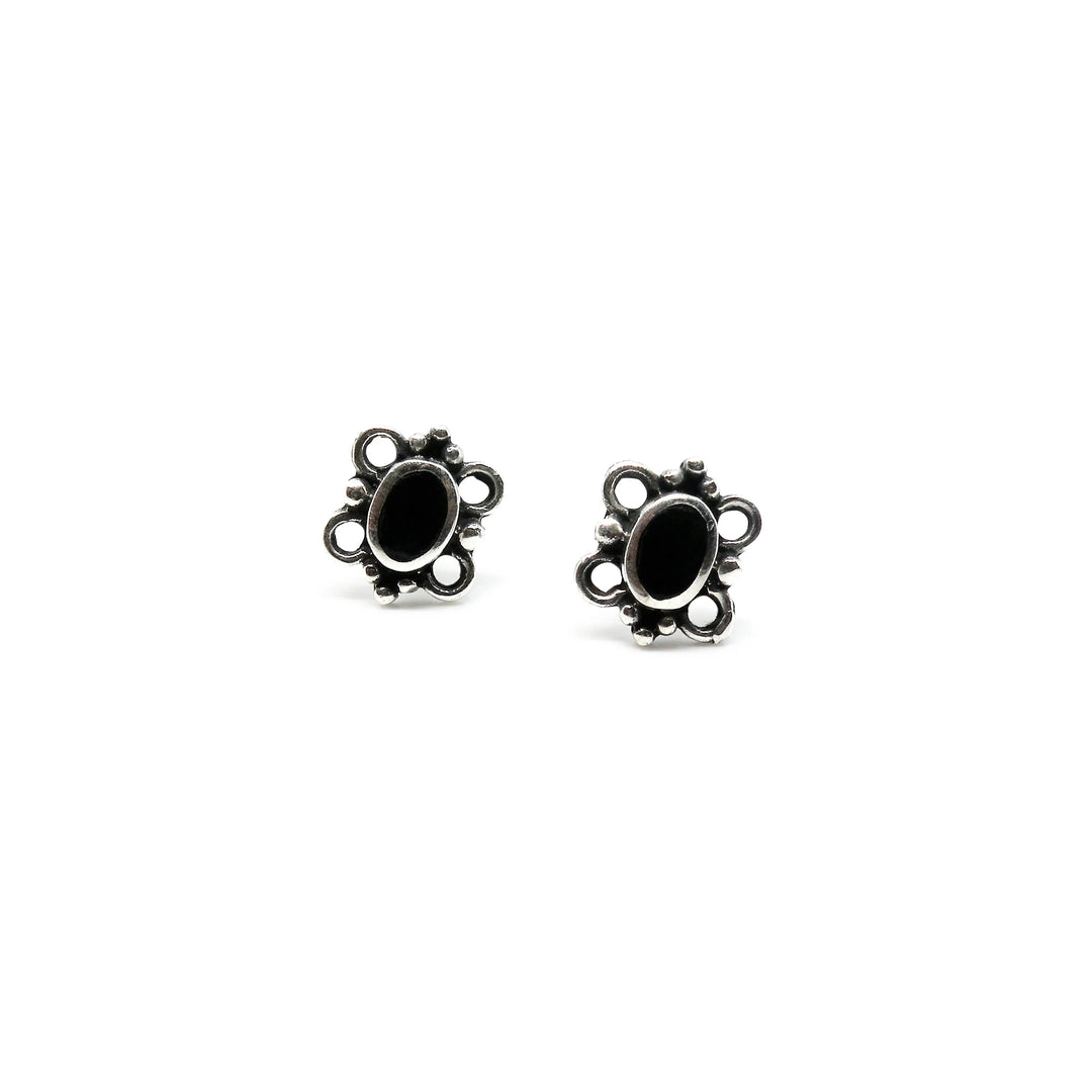 Øreringe, ørestikkere etnisk blomst med oval onyx, sterlingsølv, 10 mm Beadhouse of Copenhagen