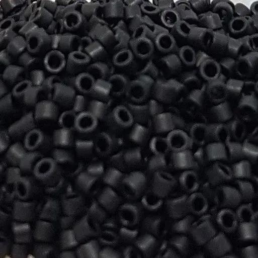 Sorte glasperler, miyuki delica beads, opaque matte black Krea