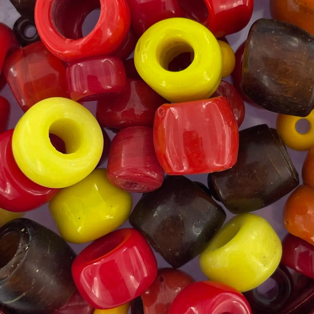 Store glasperler, preciosa til strik, rød/gul mix Beadhouse of Copenhagen